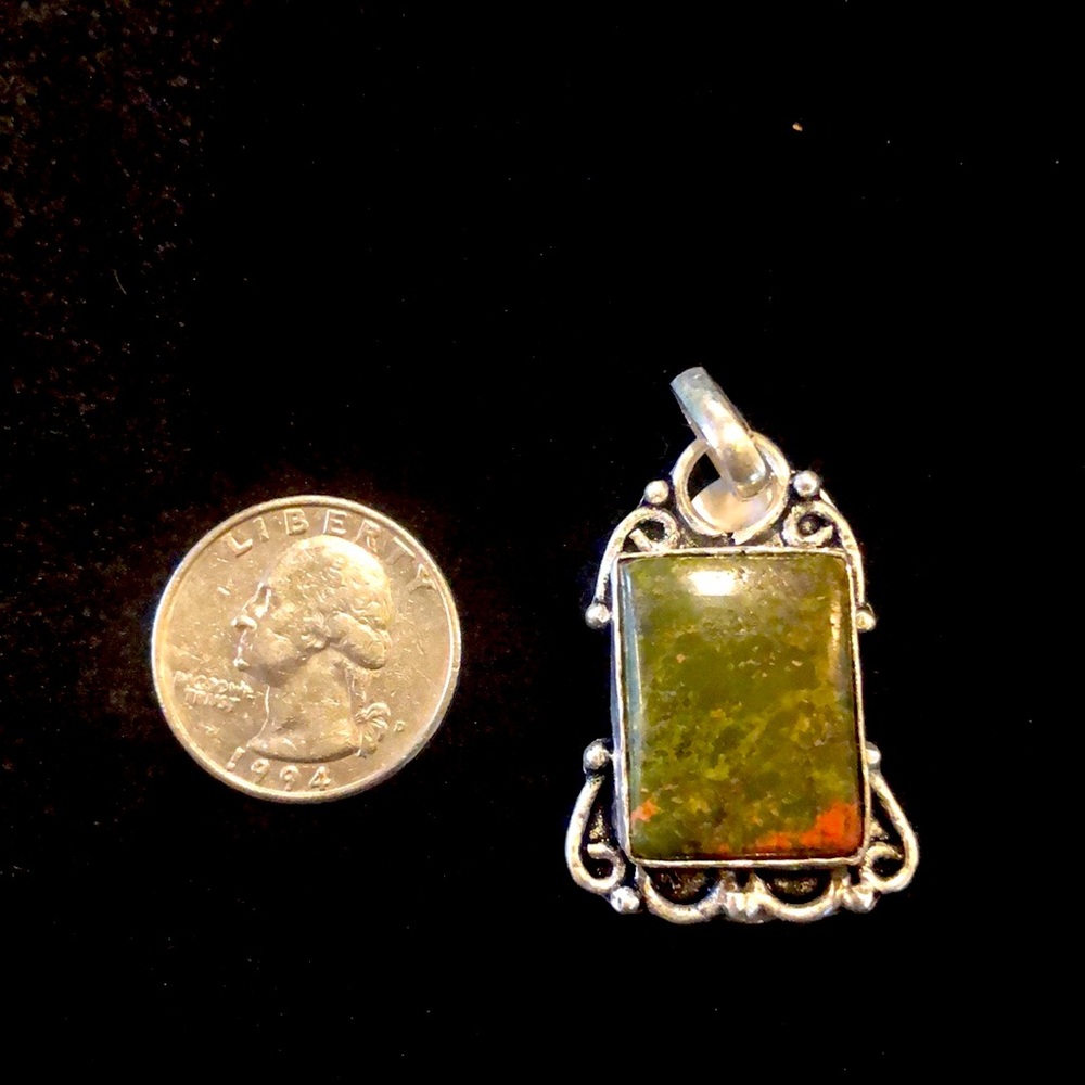 Unikite pendant